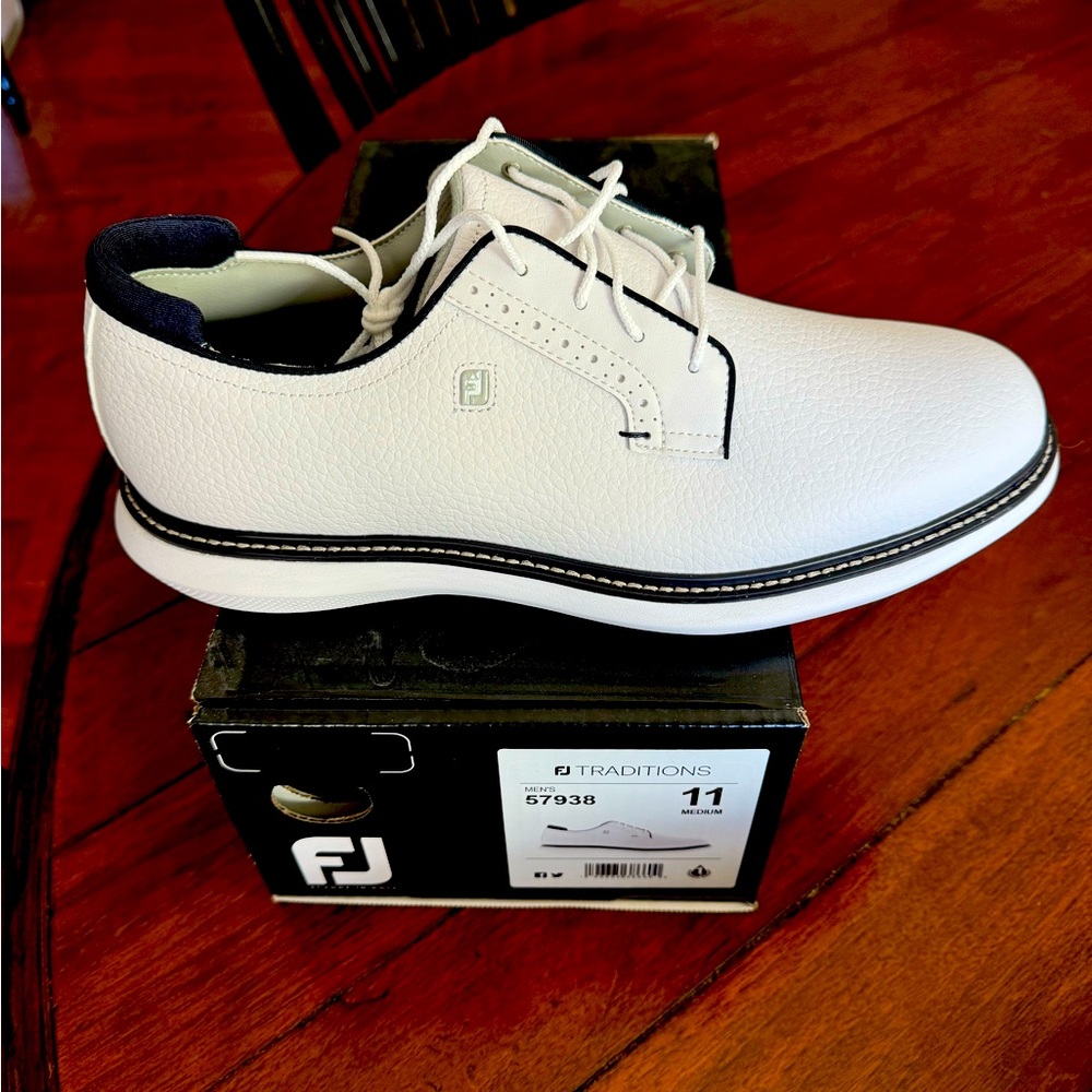 New golf shoes